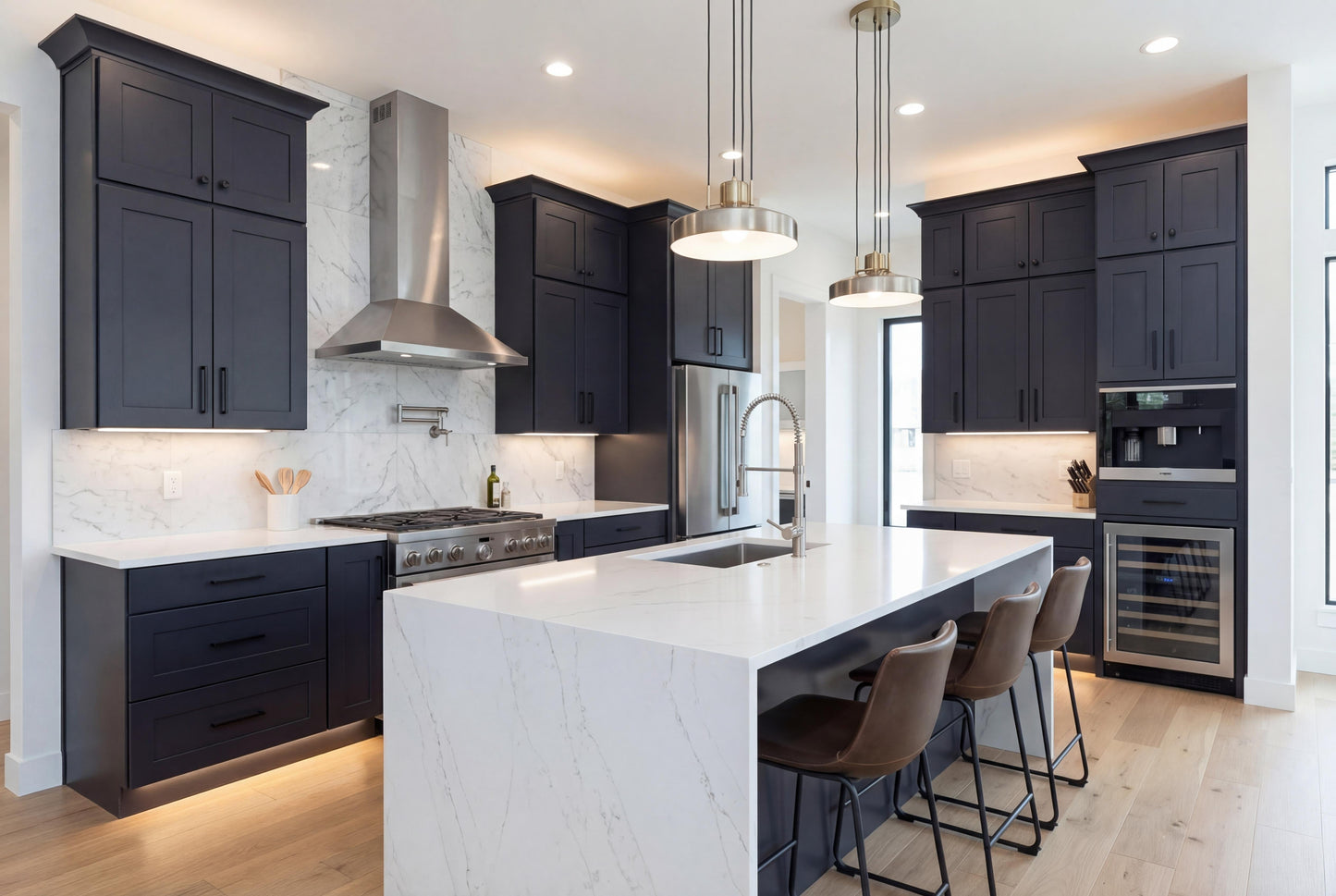 Quik Cabinets WM2736 Ardelle Ebony - Lifestyle 2